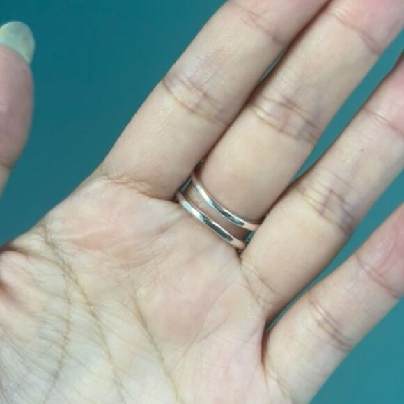 Classic Retro Marcasite Twist Ring - Picture 5 of 7